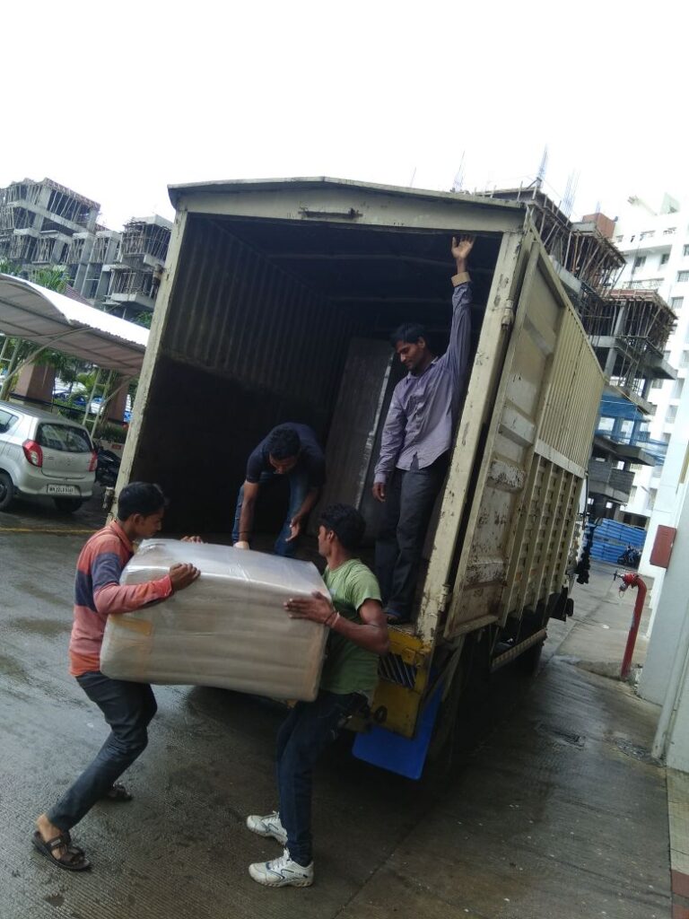 House hold items are being loades in truck for home shifting in {city}